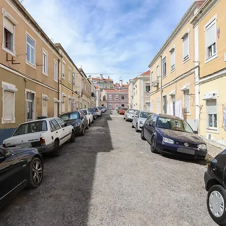 Wal Apartments- 3 Bedrooms With Parking Space * Lisbon