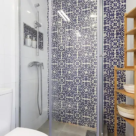 Apartman Wal Apartments- 3 Bedrooms With Parking Space