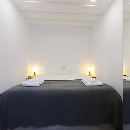 Wal Apartments- 3 Bedrooms With Parking Space * Lizbona